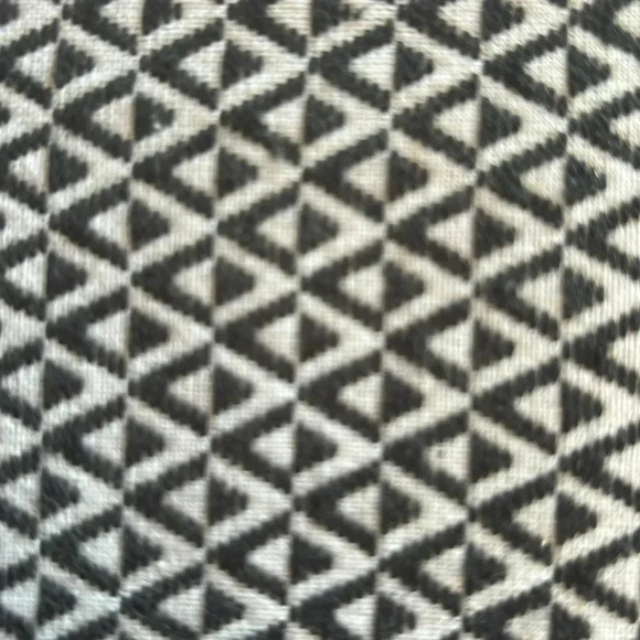 Modern Geo Jacquard Crib Skirt NEW - by Pottery Barn Baby -100% Cotton - Picture 6 of 6